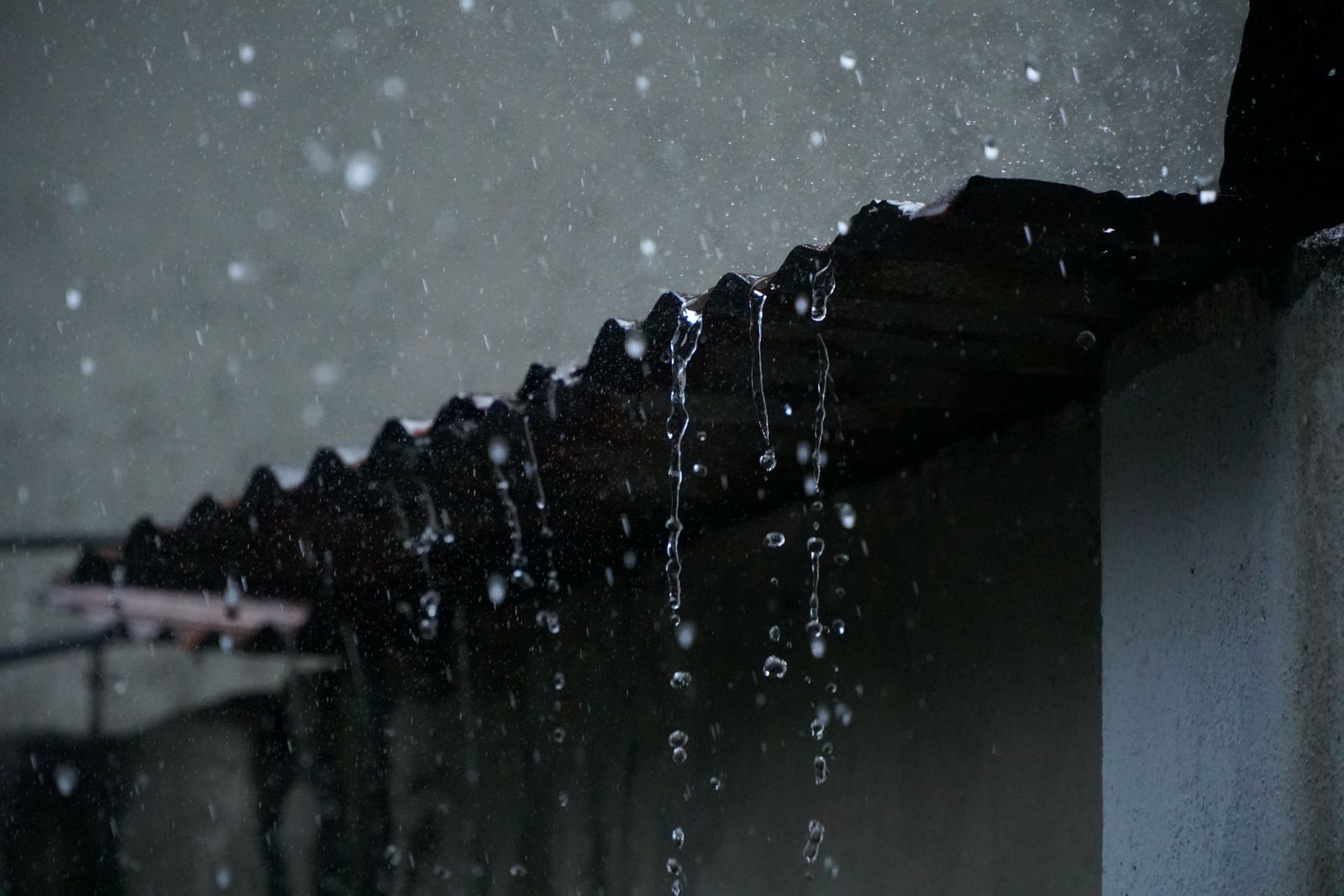 Common Gutter Problems and Gutter Repair